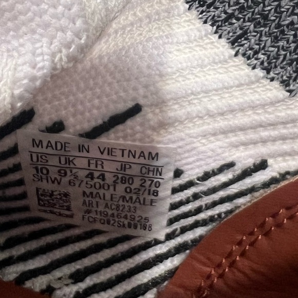 LIKE NEW‼️Men’s Adidas Whitaker Car Club x NMD Racer “Monaco” Wht/Blk//Brn (10) - Picture 8 of 16